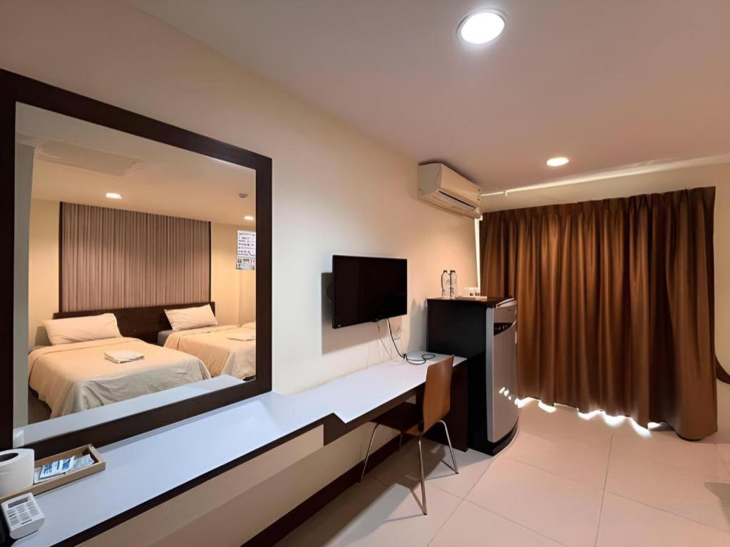 The Nine Place Hat Yai Bagian luar foto